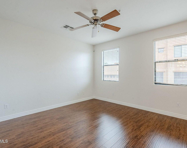 13450 E Via Linda Drive - Photo Thumbnail 77