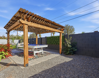 2812 N 71st Place - Photo Thumbnail 61