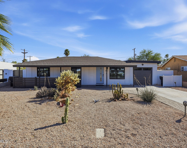 2812 N 71st Place - Photo Thumbnail 1