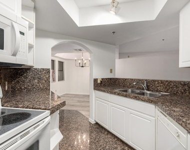 5104 N 32nd Street - Photo Thumbnail 55