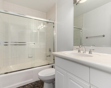 5104 N 32nd Street - Photo Thumbnail 14