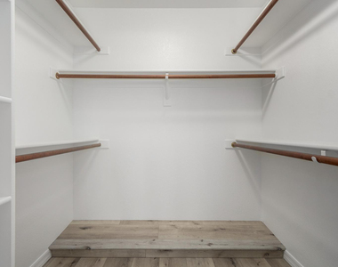 5104 N 32nd Street - Photo Thumbnail 57