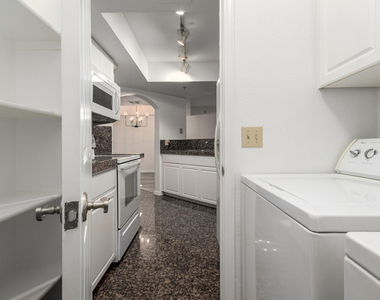 5104 N 32nd Street - Photo Thumbnail 33