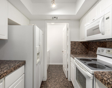 5104 N 32nd Street - Photo Thumbnail 40