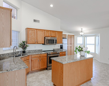 3081 N 148th - Photo Thumbnail 10