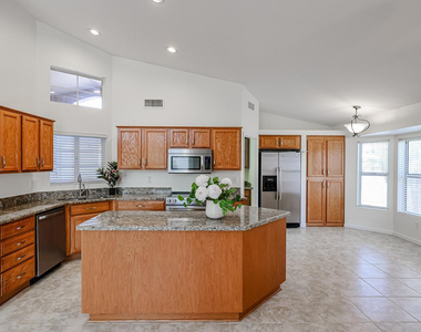 3081 N 148th - Photo Thumbnail 8