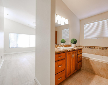 3081 N 148th - Photo Thumbnail 12