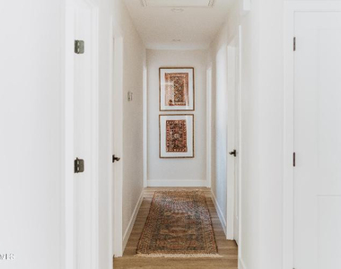 8737 E Rose Lane - Photo Thumbnail 12