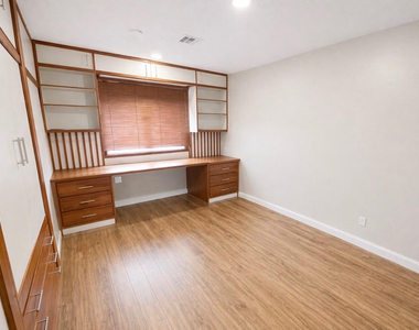 1237 E Riviera Drive - Photo Thumbnail 14