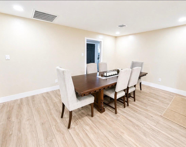 1237 E Riviera Drive - Photo Thumbnail 6