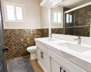 1237 E Riviera Drive - Photo Thumbnail 13