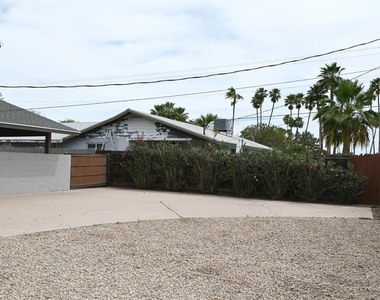 8337 E Meadowbrook Avenue - Photo Thumbnail 18