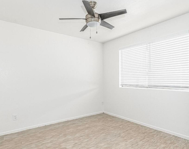 1826 N 51st Street - Photo Thumbnail 9