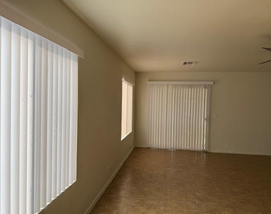 9427 W Ironwood Drive - Photo Thumbnail 31