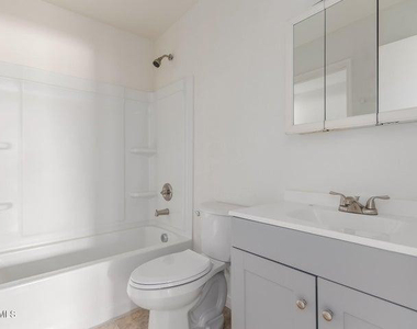 615 N Arrowhead Drive - Photo Thumbnail 17