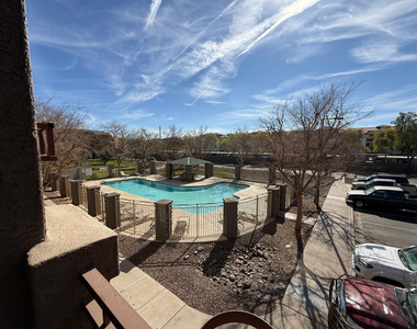 900 S 94th Street - Photo Thumbnail 16