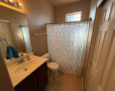 900 S 94th Street - Photo Thumbnail 14
