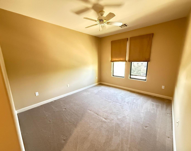 7291 N Scottsdale Road - Photo Thumbnail 12