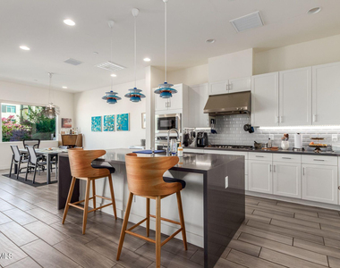 6806 E Orion Drive - Photo Thumbnail 13