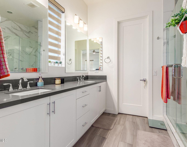 6806 E Orion Drive - Photo Thumbnail 8