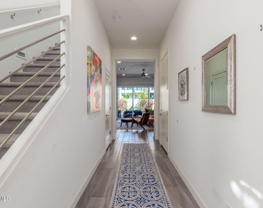 6806 E Orion Drive - Photo Thumbnail 10