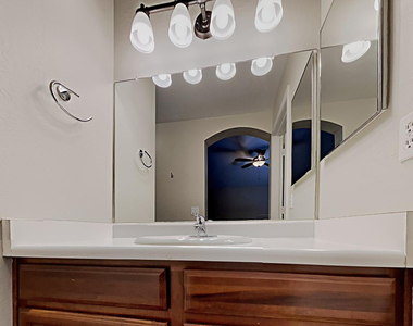 16229 W Superior - Photo Thumbnail 9