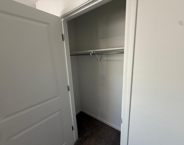1473 E Jaycie Drive - Photo Thumbnail 37
