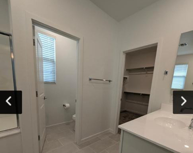 9928 E Tamery Avenue - Photo Thumbnail 14