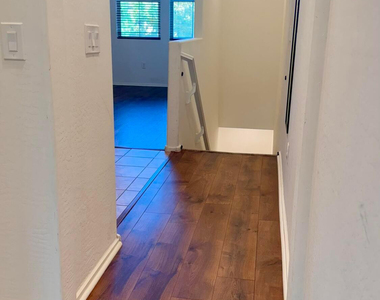 2330 E Huntington Drive - Photo Thumbnail 4