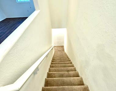 2330 E Huntington Drive - Photo Thumbnail 12