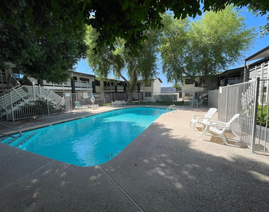 749 E Montebello - Photo Thumbnail 8