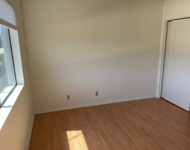 749 E Montebello - Photo Thumbnail 16