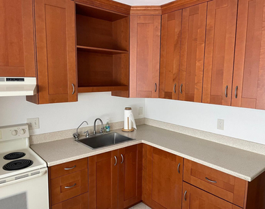 749 E Montebello - Photo Thumbnail 1