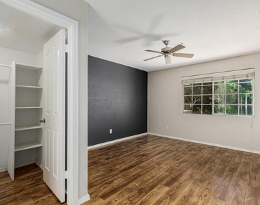 14145 N 92nd Street - Photo Thumbnail 9