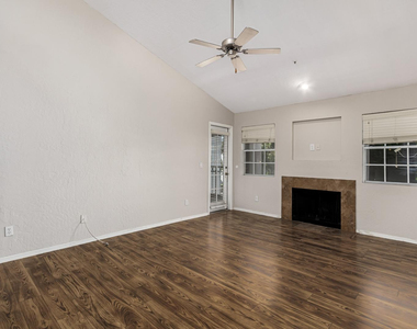 14145 N 92nd Street - Photo Thumbnail 2