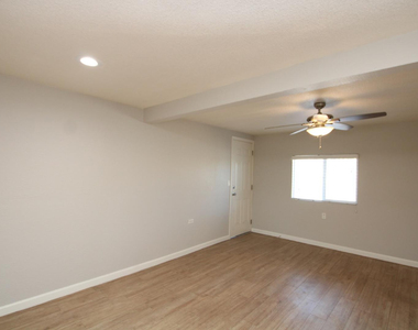 1119 N 35th Street - Photo Thumbnail 3