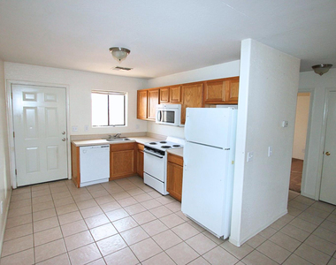 15588 S Yava Road - Photo Thumbnail 10