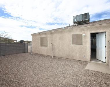 15588 S Yava Road - Photo Thumbnail 12