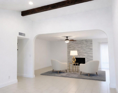 8832 E Lupine Avenue - Photo Thumbnail 4