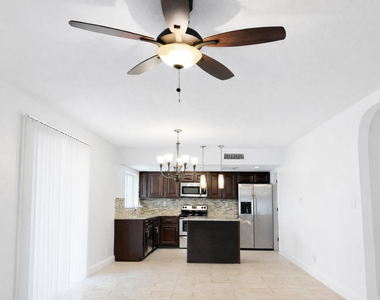 8832 E Lupine Avenue - Photo Thumbnail 7