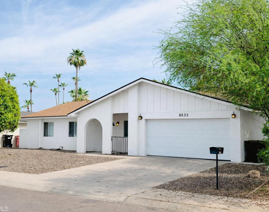 8832 E Lupine Avenue - Photo Thumbnail 16