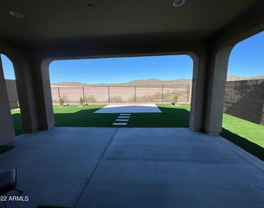 13316 W Red Range Way - Photo Thumbnail 15