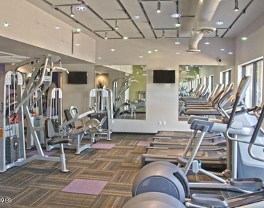 535 W Thomas Road - Photo Thumbnail 32