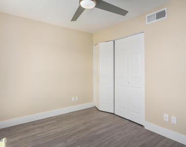 3016 N 37th Street - Photo Thumbnail 23