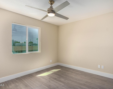 3016 N 37th Street - Photo Thumbnail 22