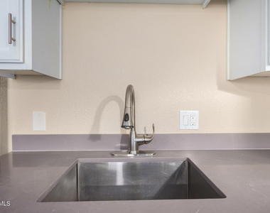 3016 N 37th Street - Photo Thumbnail 17