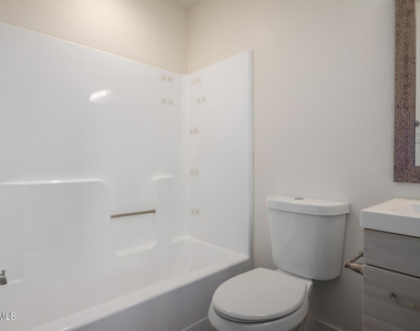 3016 N 37th Street - Photo Thumbnail 27