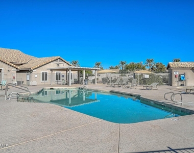 20341 N 105th Avenue - Photo Thumbnail 43