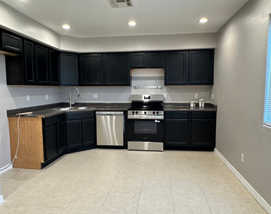 1714 S 5th Street - Photo Thumbnail 19