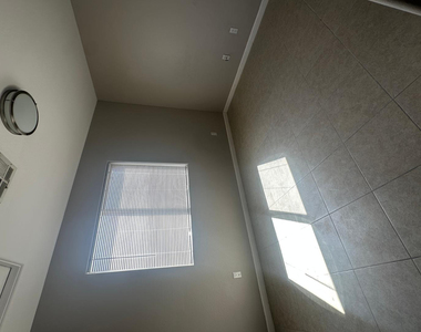 1714 S 5th Street - Photo Thumbnail 10